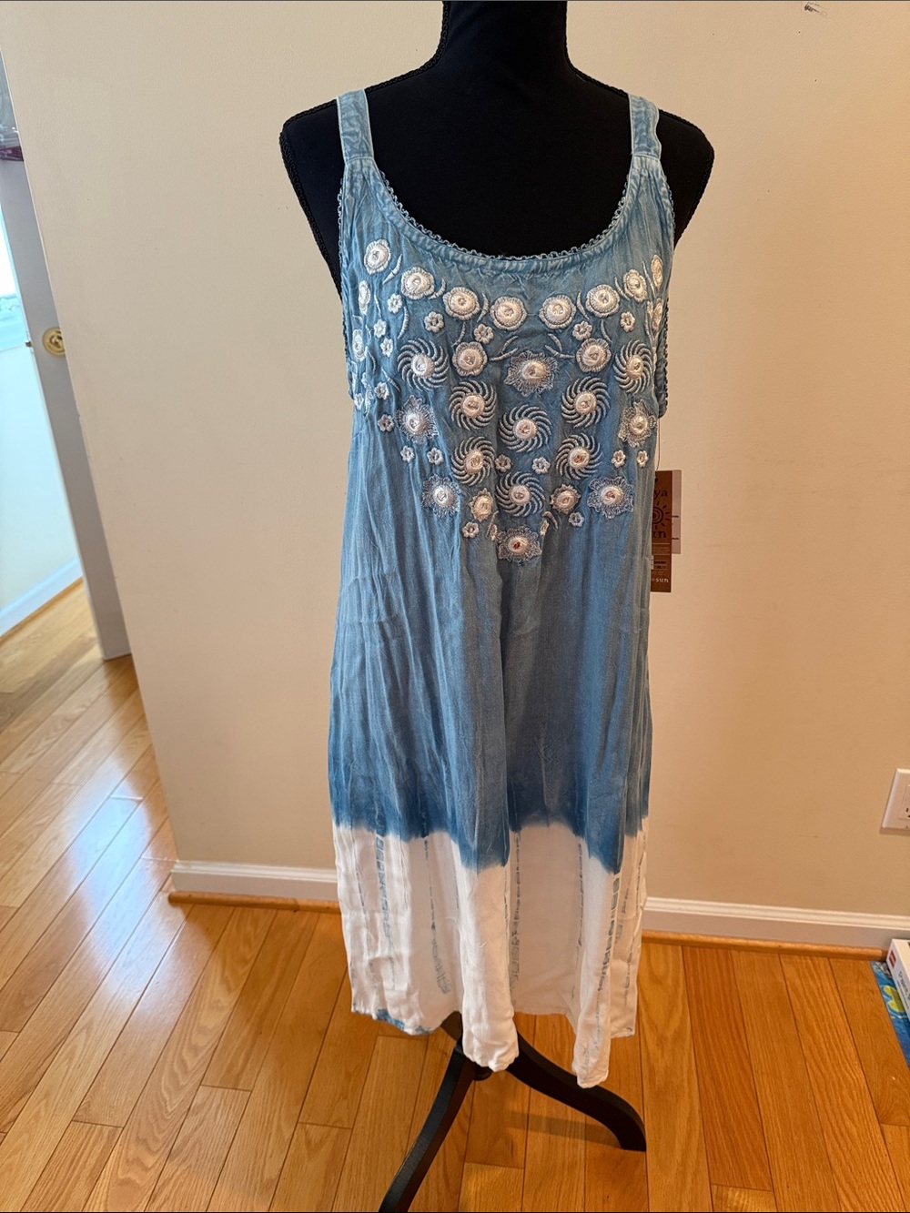 raya sun Blue and White Embroidered Tie-Dye Camisole Dress